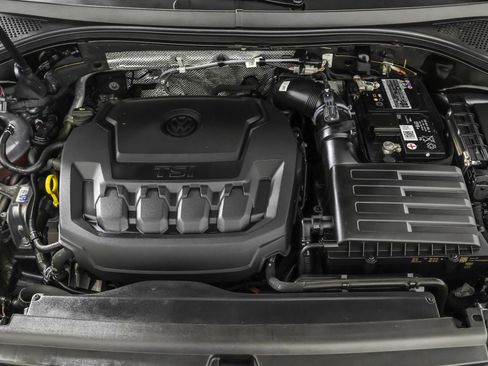 Used 2023 Volkswagen Tiguan SE image 46