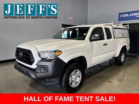 Used 2022 Toyota Tacoma SR RWD image 1