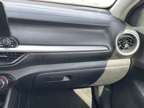 Used 2019 Kia Forte LXS image 16