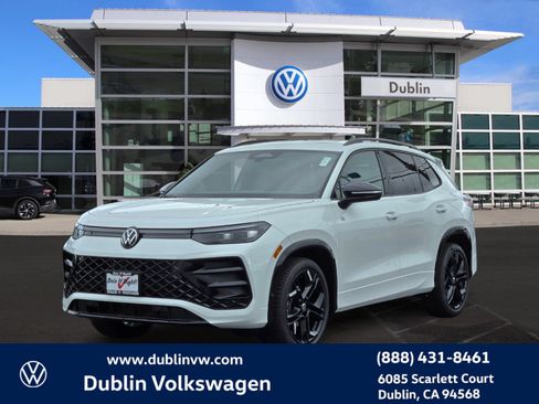 New 2026 Volkswagen Tiguan SE R-Line FWD image 8
