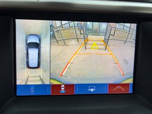 Used 2018 GMC Acadia Denali w/ Technology Package FWD image 14