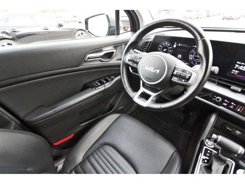 Certified 2023 Kia Sportage SX FWD image 9
