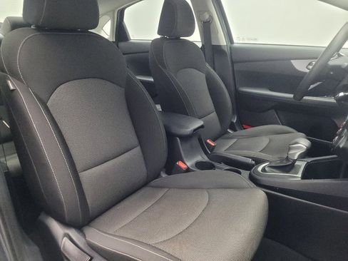 Used 2024 Kia Forte LXS image 21