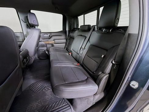 Used 2021 Chevrolet Silverado 1500 LT Trail Boss w/ Convenience Package II AWD/4WD image 19