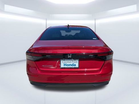 Used 2025 Honda Accord SE image 5