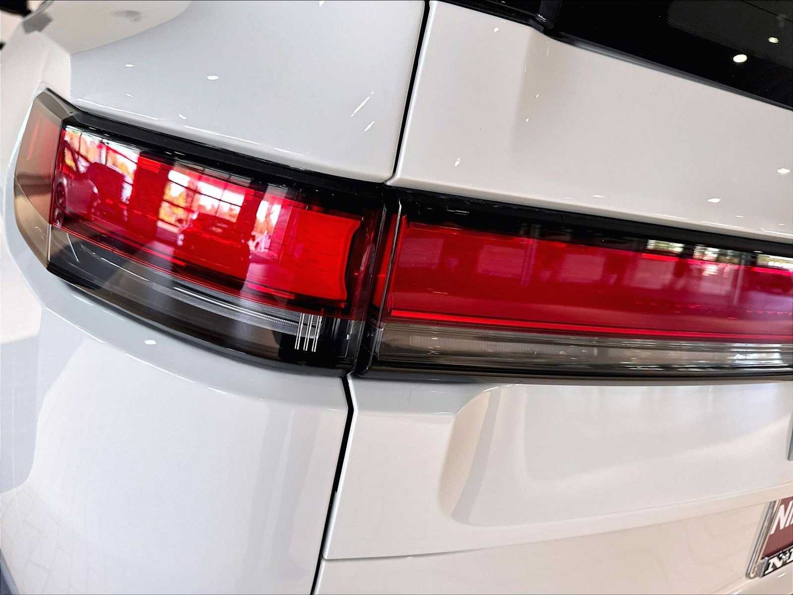 Used 2026 Rivian R1S Adventure Dual AWD/4WD image 36