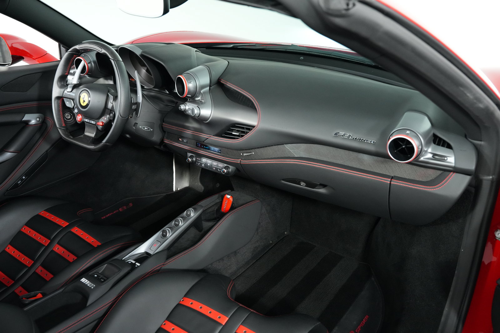 Certified 2022 Ferrari F8 Spider RWD image 40