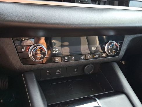 Used 2022 Mitsubishi Outlander SE AWD/4WD image 15