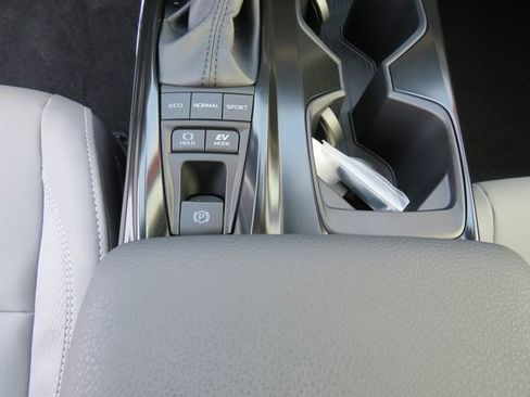 Certified 2026 Toyota Camry SE image 22