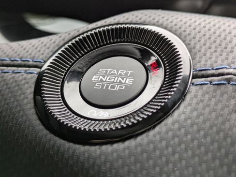 New 2026 Jeep Compass Latitude w/ Sun and Sound Group AWD/4WD image 10