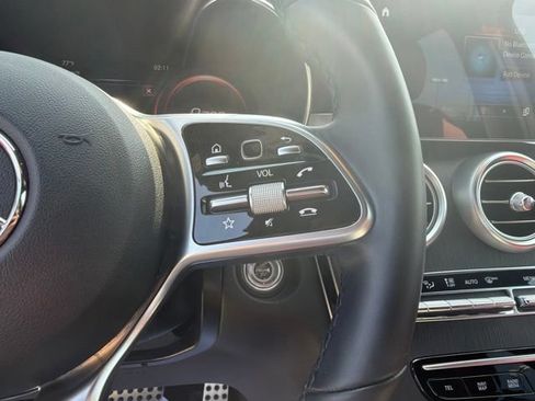 Used 2022 Mercedes-Benz GLC 300 4MATIC image 30