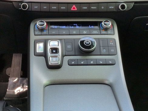 Used 2025 Hyundai Palisade SEL FWD image 18