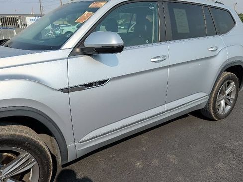 Used 2019 Volkswagen Atlas SEL R-Line AWD/4WD image 7