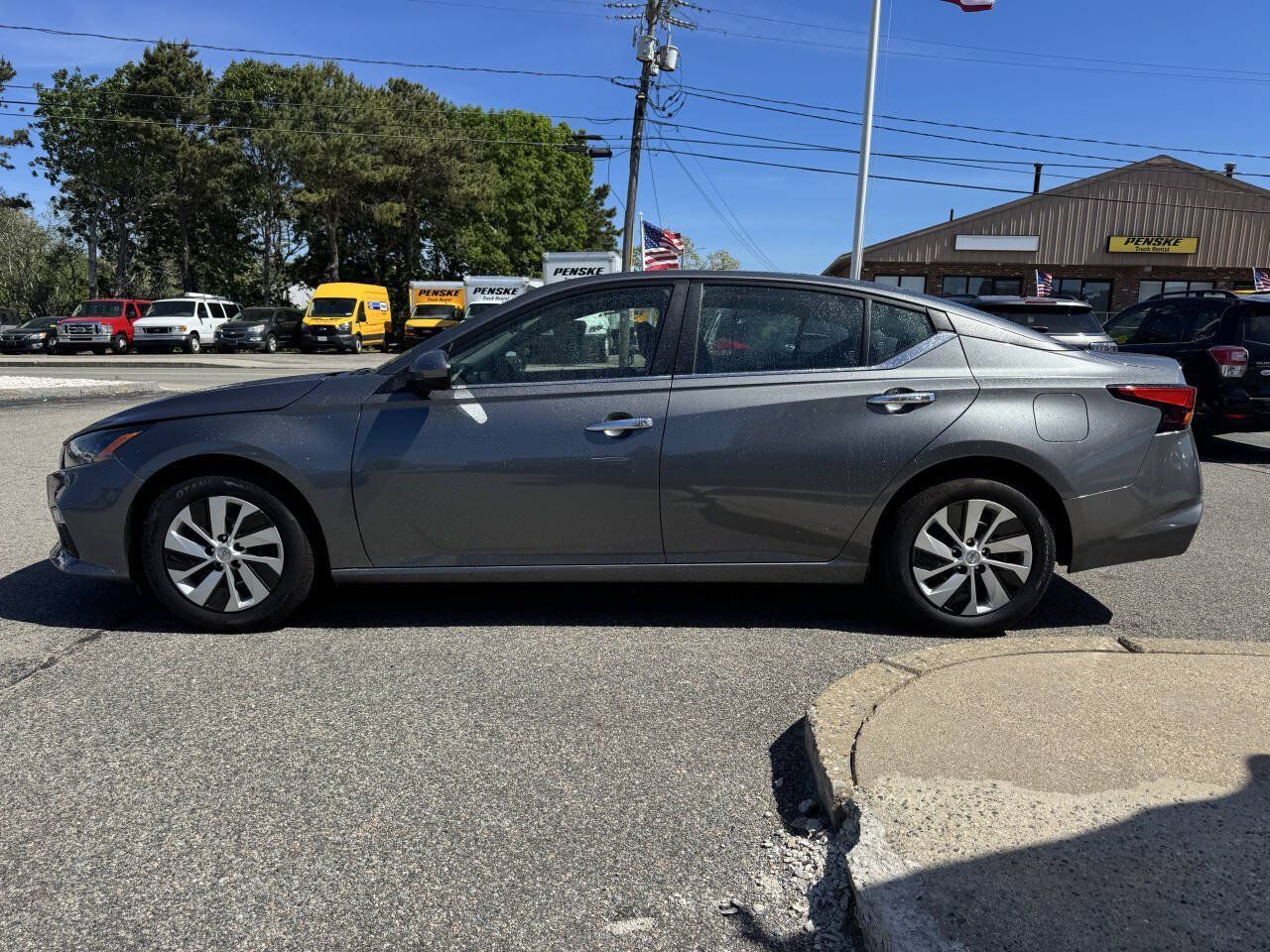 Used 2022 Nissan Altima 2.5 S FWD image 5