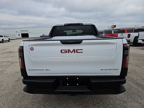 New 2026 GMC Sierra EV Elevation image 24