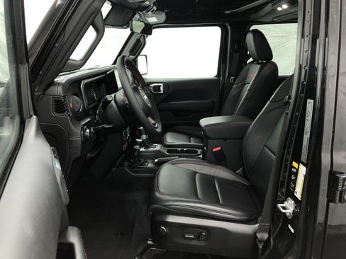 Certified 2024 Jeep Wrangler Unlimited Rubicon AWD/4WD image 13
