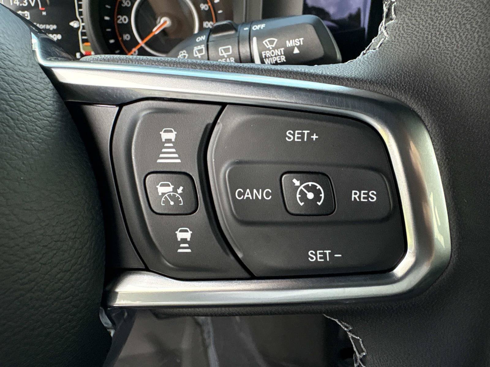New 2027 Jeep Wrangler Unlimited Sahara AWD/4WD image 30