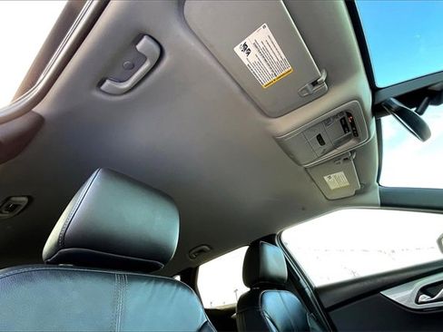 Used 2020 Chevrolet Blazer LT image 21