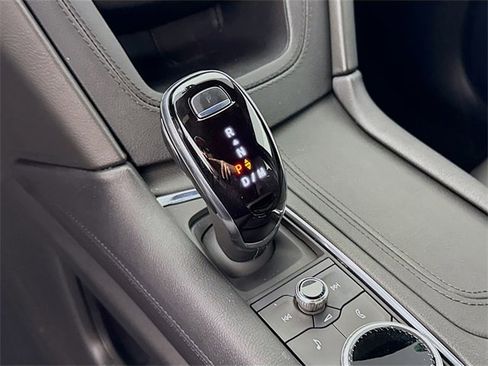 Used 2022 Cadillac XT5 Luxury w/ LPO, ONYX Package image 27