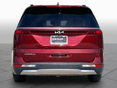 Used 2024 Kia Carnival SX Prestige FWD image 5