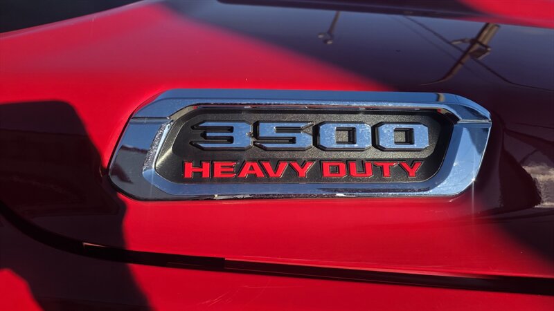 Used 2024 RAM 3500 Big Horn AWD/4WD image 30