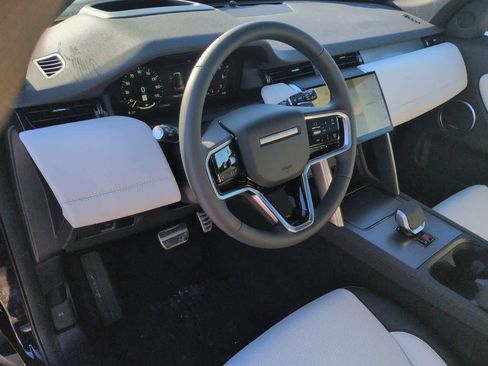 New 2026 Land Rover Discovery Sport Landmark image 2