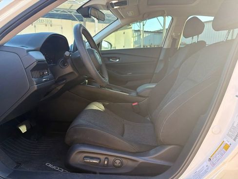Used 2025 Honda Accord SE image 8