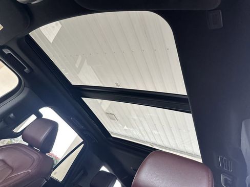 Used 2023 Ford Expedition Limited image 27