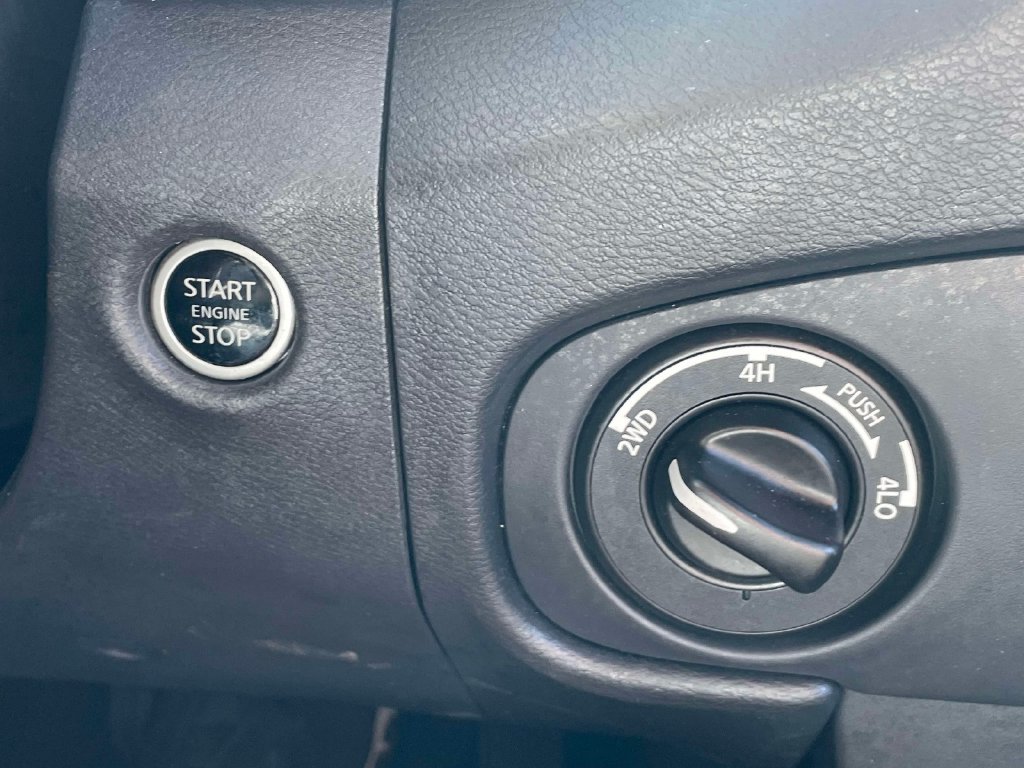 Used 2023 Nissan Frontier PRO-4X w/ Pro-4X Premium Package AWD/4WD image 29