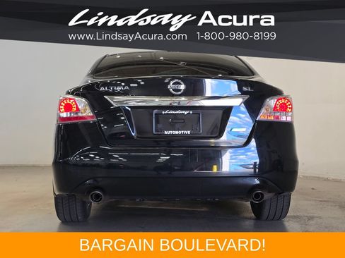 Used 2014 Nissan Altima 2.5 SL w/ Moonroof Package FWD image 6