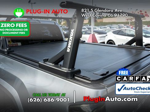 Used 2021 Toyota Tacoma SR5 RWD image 12