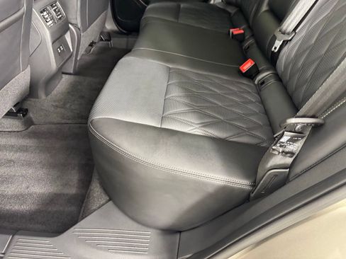 Used 2025 Nissan Rogue Platinum AWD/4WD image 28