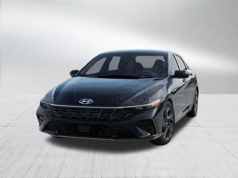 New 2026 Hyundai Elantra Sport image 13