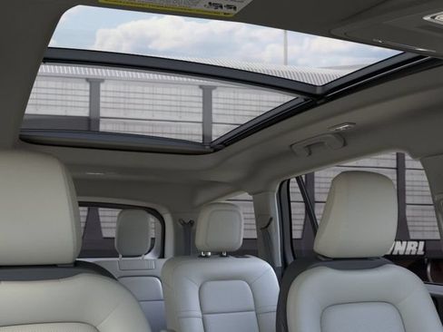 New 2026 Lincoln Aviator AWD image 22