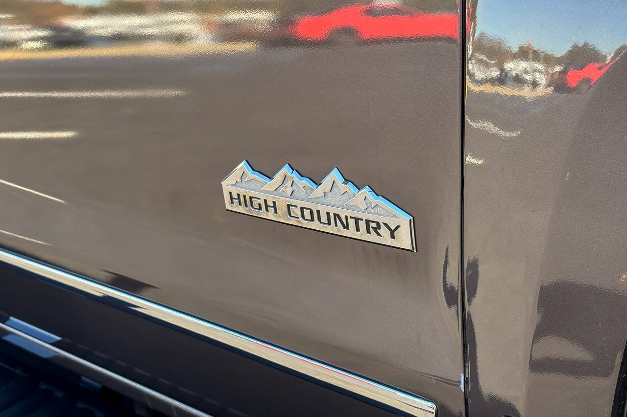Used 2015 Chevrolet Silverado 2500 High Country w/ Duramax Plus Package AWD/4WD image 12