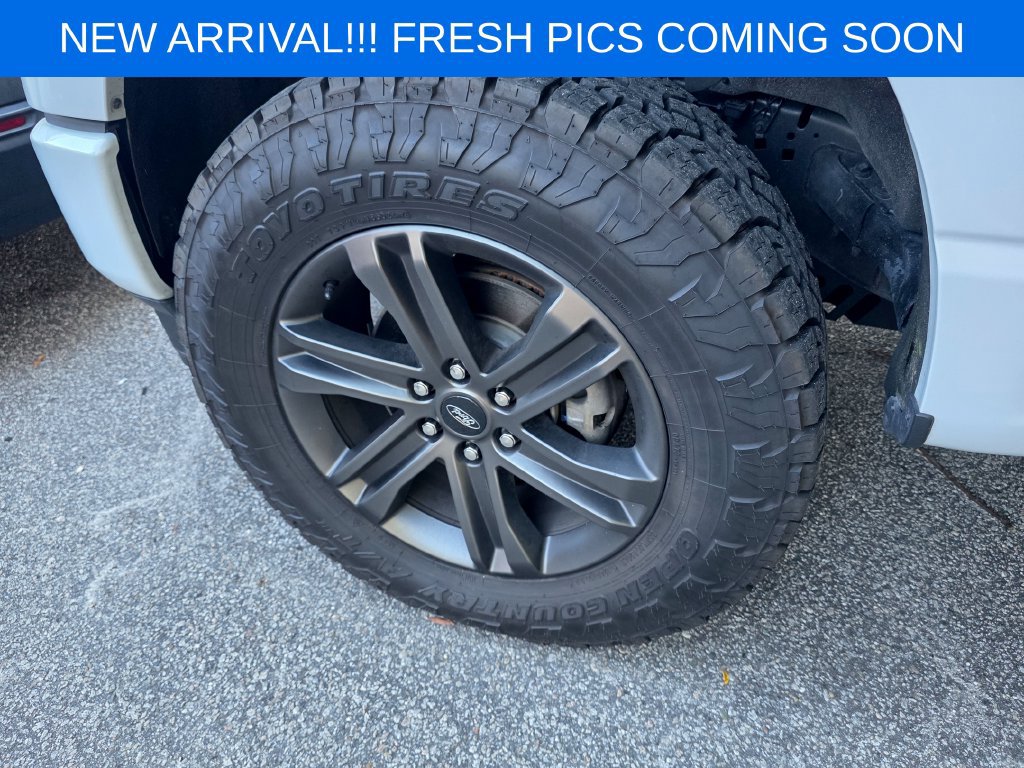 Used 2022 Ford F150 Lariat w/ Equipment Group 502A High AWD/4WD image 3