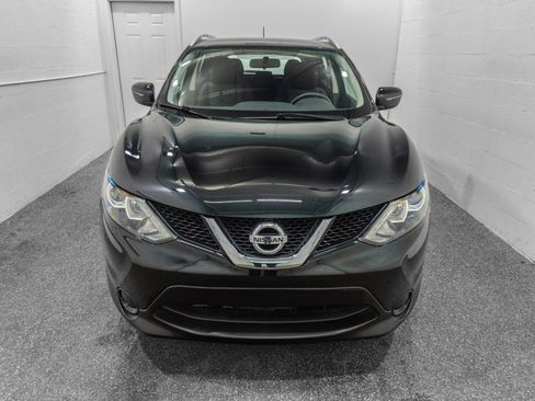 Used 2017 Nissan Rogue Sport SV AWD/4WD image 3