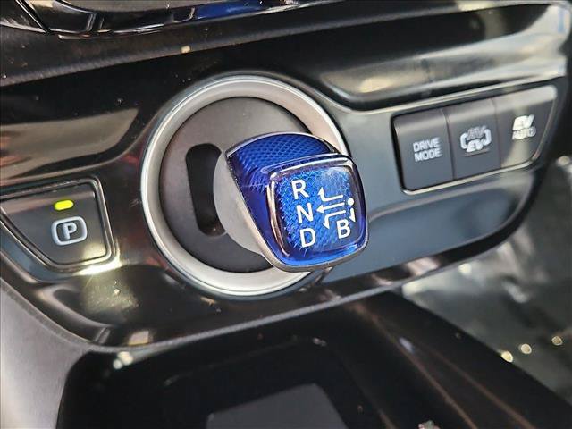 Certified 2022 Toyota Prius Prime XLE w/ Protection Package (TMS) FWD image 17
