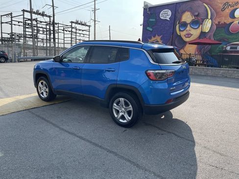 Used 2024 Jeep Compass Latitude AWD/4WD image 3