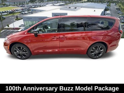 New 2026 Chrysler Pacifica Select image 7