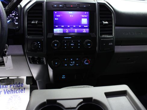 Used 2022 Ford F450 XLT w/ XLT Value Package image 16