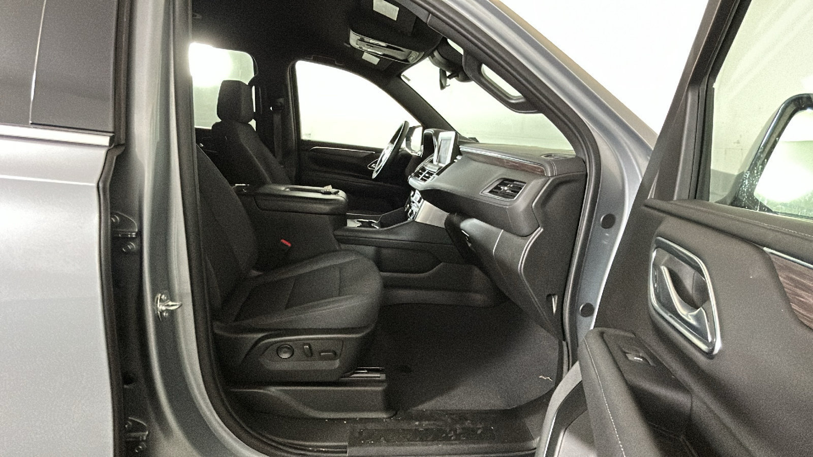 Used 2024 Chevrolet Suburban LS w/ Driver Alert Package AWD/4WD image 36