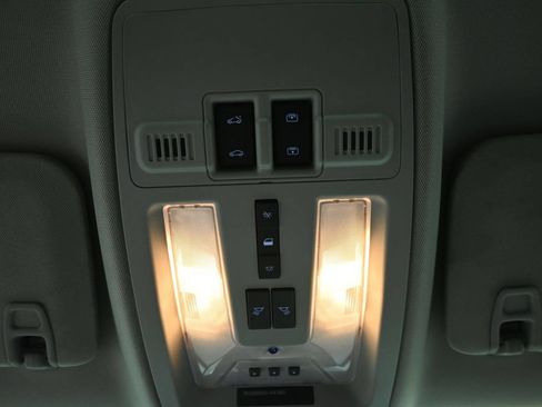Used 2016 Cadillac SRX Performance w/ Driver Awareness Package AWD/4WD image 21