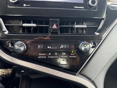 Used 2024 Toyota Camry SE image 24