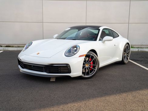 Certified 2021 Porsche 911 Carrera 4S image 1