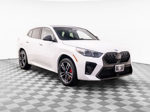 Used 2026 BMW X2 xDrive28i w/ Technology Package AWD/4WD image 8