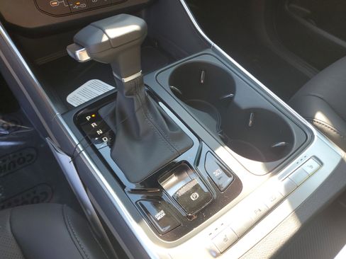 New 2026 Kia Carnival EX FWD image 22