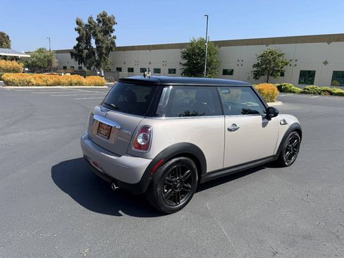 Used 2013 MINI Cooper Hardtop FWD image 3