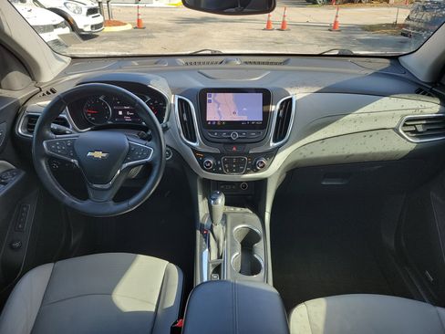 Used 2020 Chevrolet Equinox Premier image 18