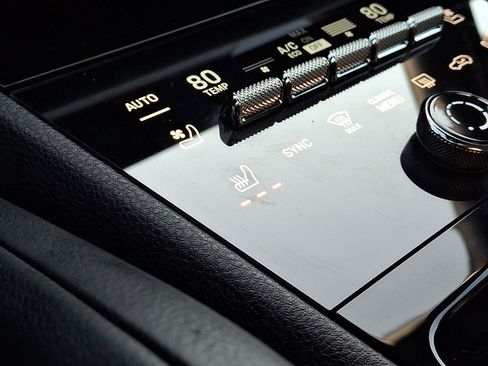 Used 2025 Porsche Cayenne S image 26